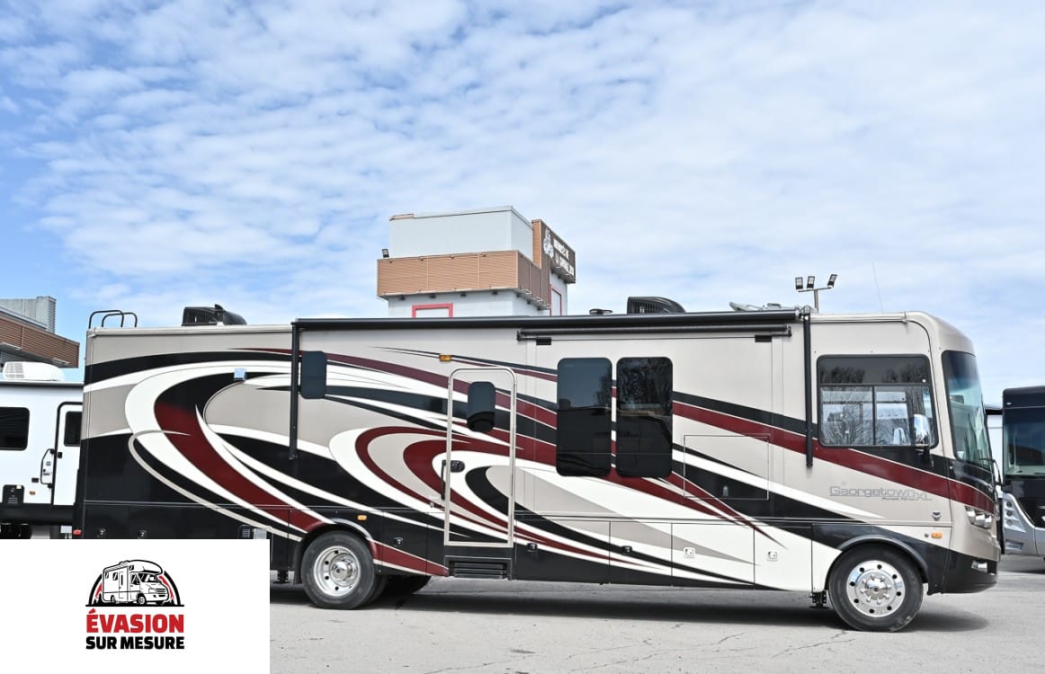 FOREST RIVER GEORGETOWN XL 2018 V10 TRITON 6.8 LITRES