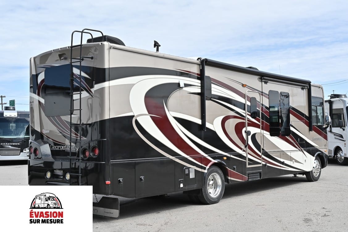 FOREST RIVER GEORGETOWN XL 2018 V10 TRITON 6.8 LITRES – Image 8
