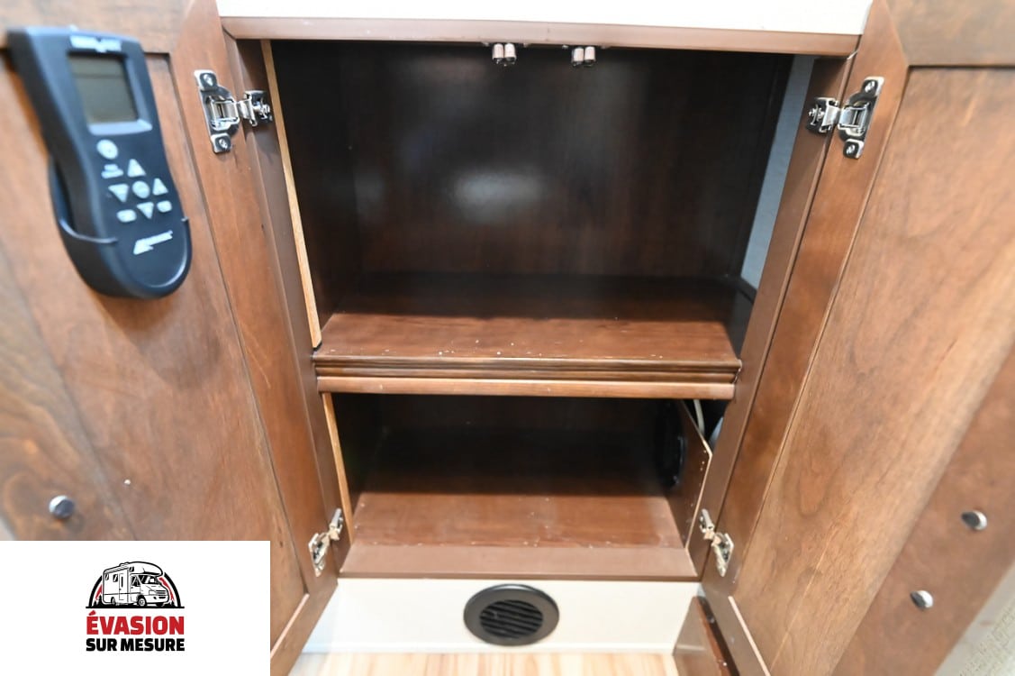 FOREST RIVER GEORGETOWN XL 2018 V10 TRITON 6.8 LITRES – Image 45