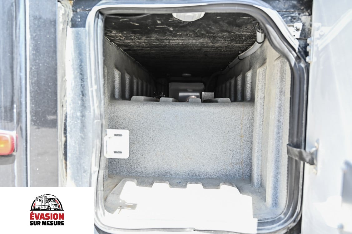 FOREST RIVER GEORGETOWN XL 2018 V10 TRITON 6.8 LITRES – Image 51
